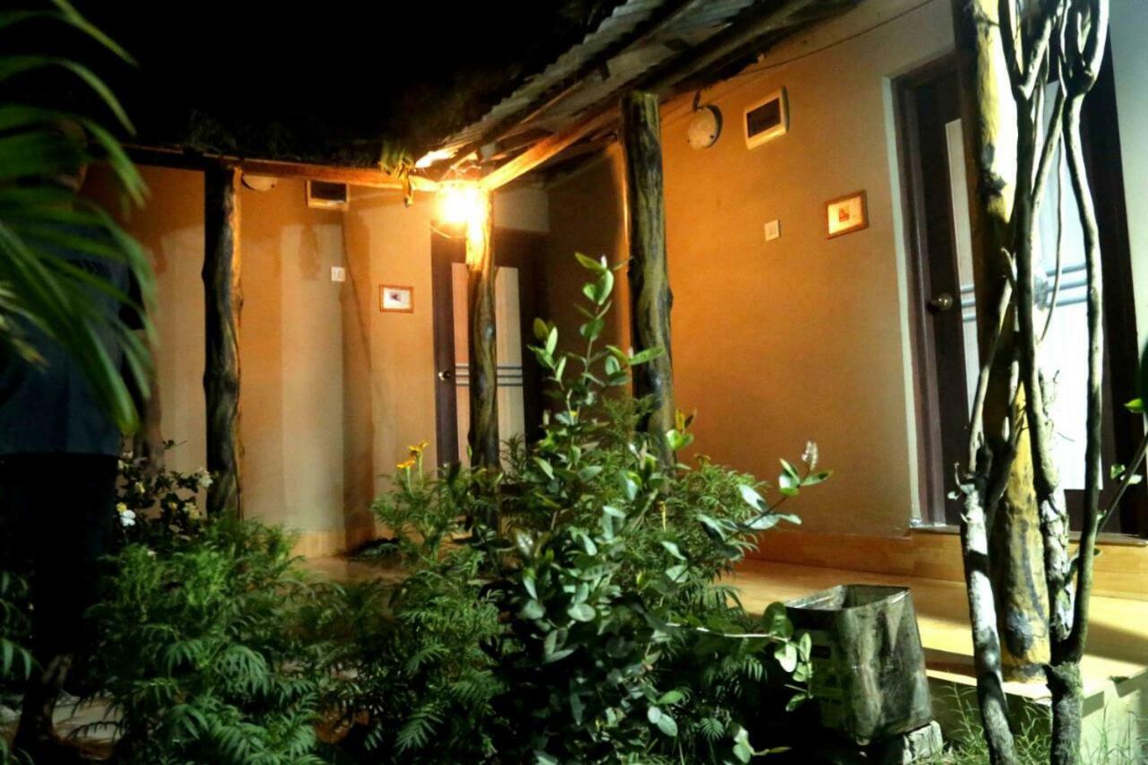 Solitary Nook Gosāba Exterior foto